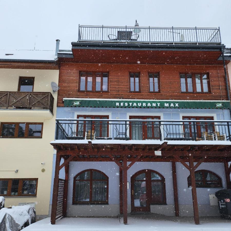Ubytovani U Maxe Lipno nad Vltavou Exterior photo